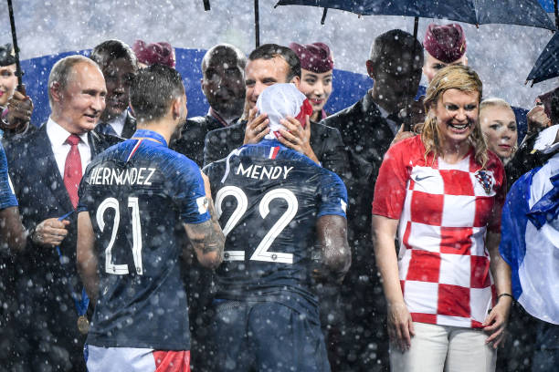 比赛中继续 比赛中继续